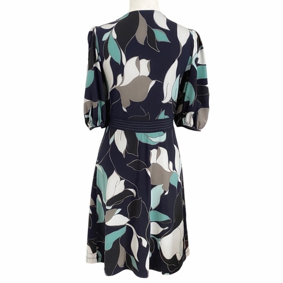 BCBGMAXAZRIA NAVY TURQUOISE FLORAL SURPLICE HALF SLEEVE KNEE LENGTH DRESS - XS - Picture 2 of 12